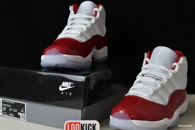 Reps TBkick Cherry 11 CT8012-116 Jordan Air 0618